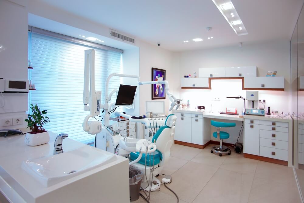 pierwsza wizyta dziecka u dentysty - kiedy?
